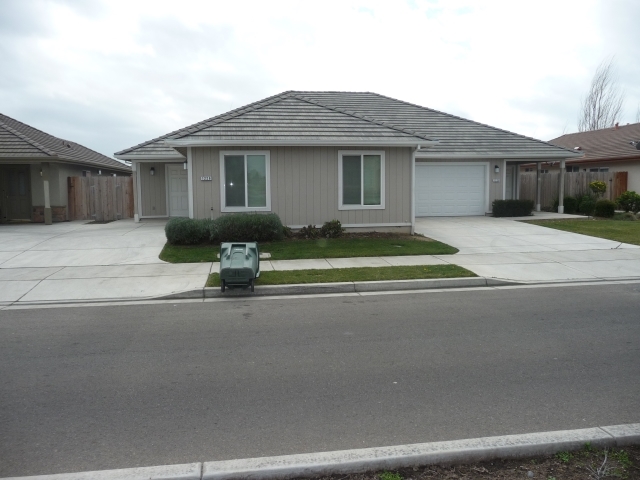 1220-1226 de San Pedro - 1220-1240 San Pedro Ave
