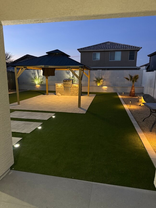 Building Photo - 11218 W Roma Ave