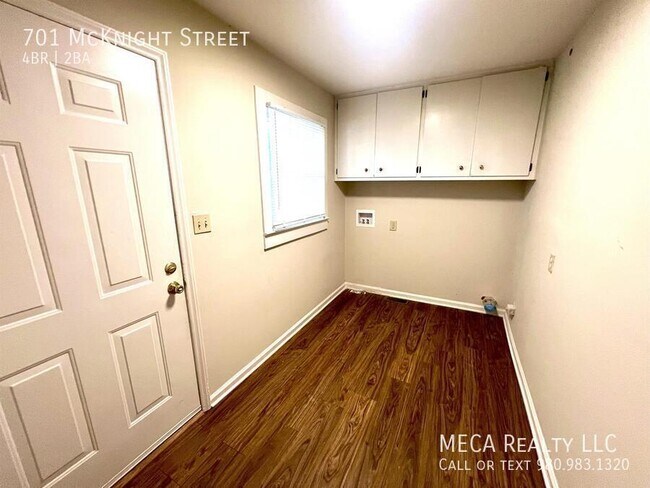 Foto del edificio - 701 McKnight St