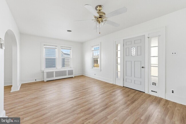 Foto del edificio - 140 Maddock Ave