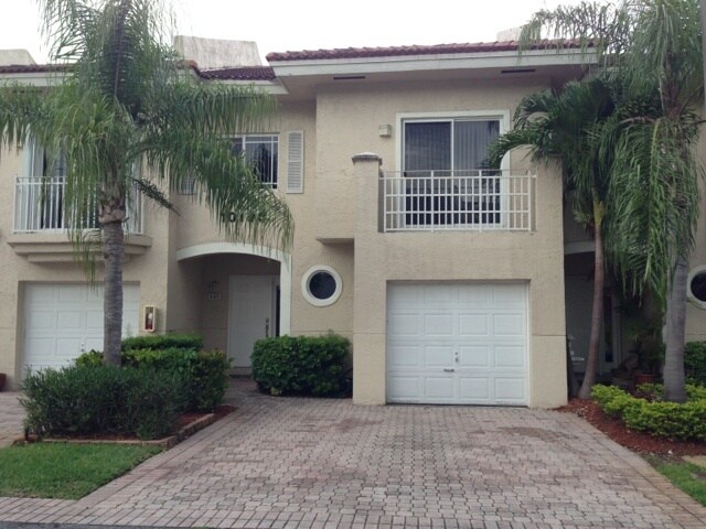Building Photo - 10190 SW 88th St