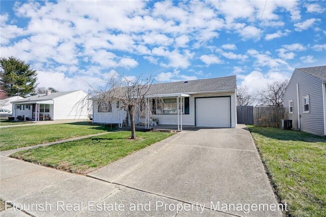 Building Photo - 3 br, 1 bath House - 124 W. Diana Ln.