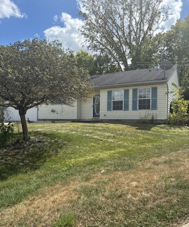Building Photo - 995 Wren Ct