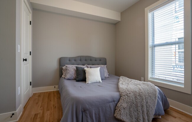 Building Photo - 625 3rd St NW