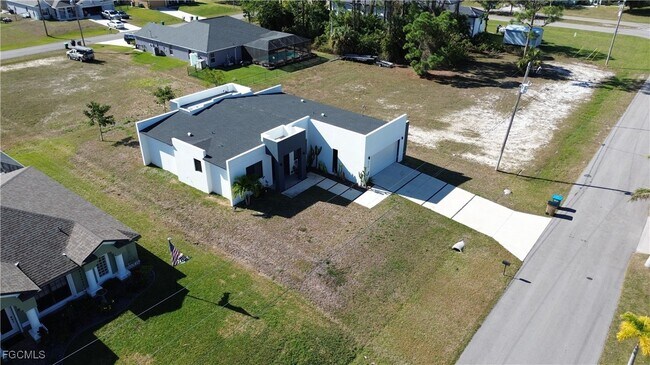 Foto del edificio - 2716 NW 22nd St