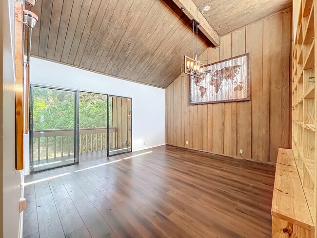 Photo - 233 Crown Oaks Way Townhome