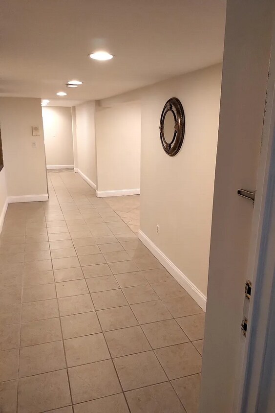 Foto principal - 684 85th St