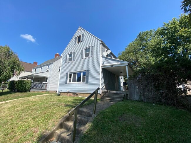Foto del edificio - 1516 Crescent Rd SW