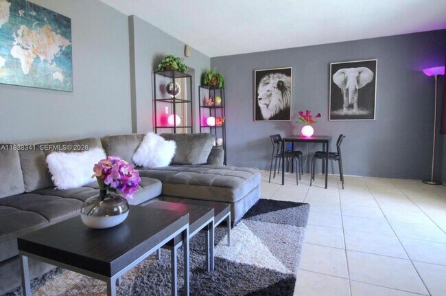 Foto del edificio - 2120 NE 168th St