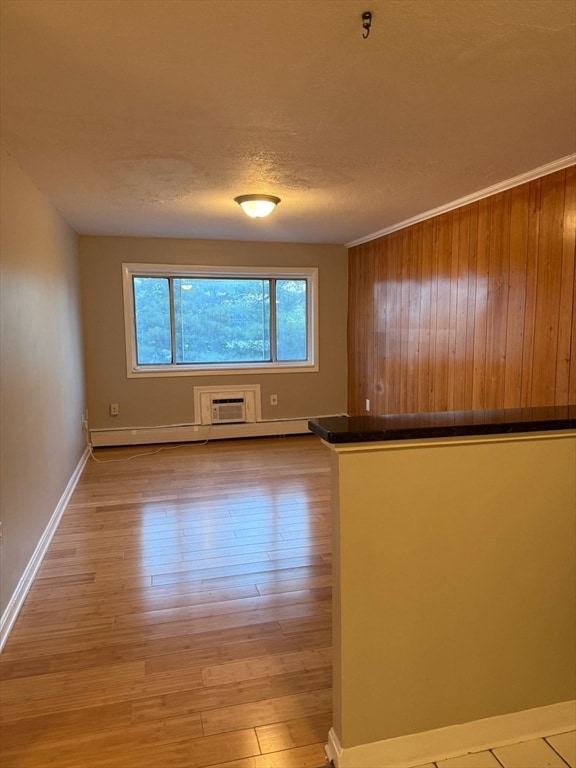 Building Photo - 154 2nd St