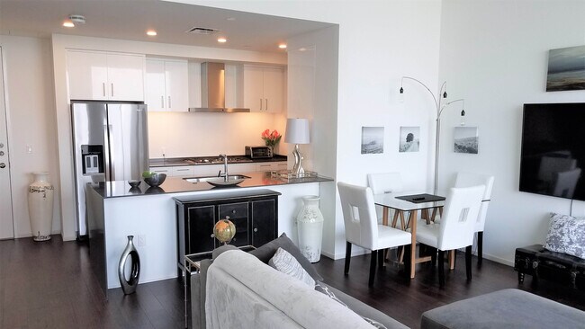 Foto del edificio - 301 West Ave.