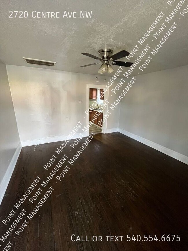 Building Photo - Cozy Single Family Home