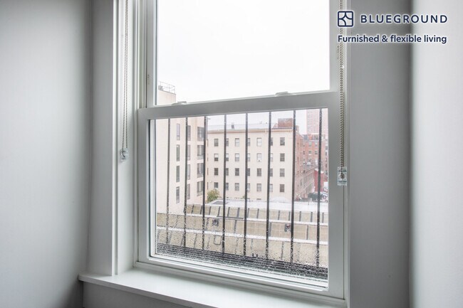 Foto del edificio - 461 Massachusetts Ave