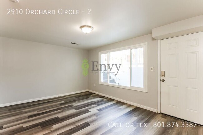 Foto del edificio - 2910 Orchard Cir
