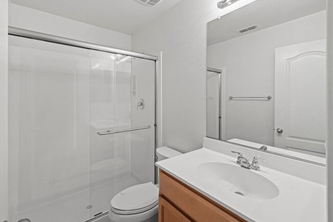 Foto del edificio - TOSCANA TOWNHOME EMBRACES LUXURY LIVING PRIVACY | SECURITY | MANY UPGRADES