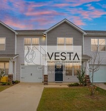 Building Photo - 30 Benedict Ln