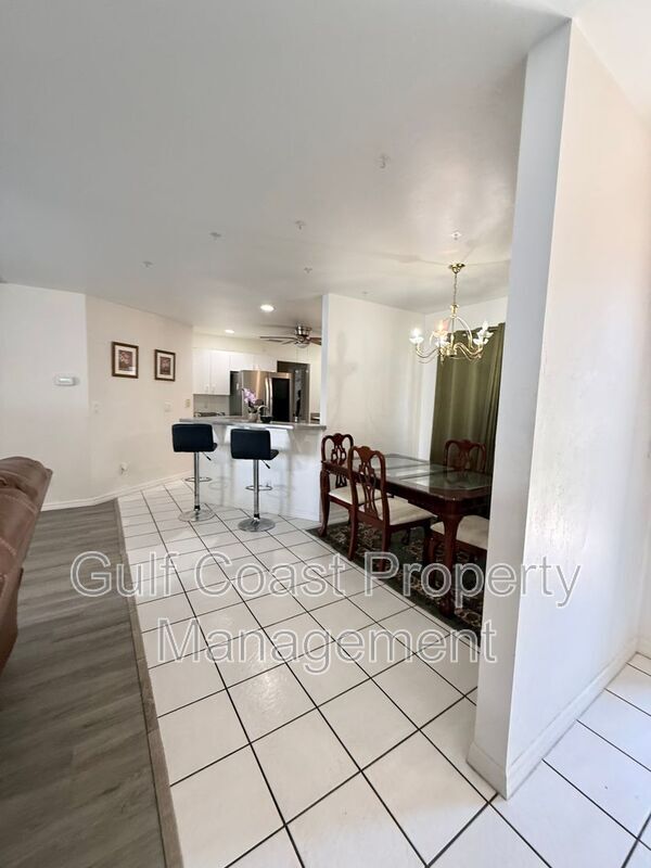 Building Photo - 2612 7th St W