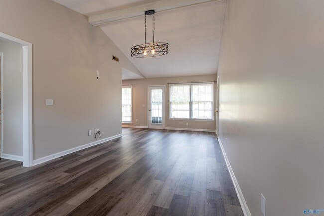 Building Photo - 107 Bridgestone Dr NE