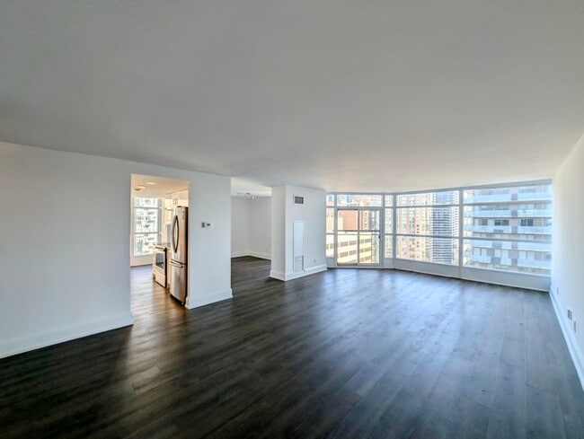 Living Room - Bay Charles Tower