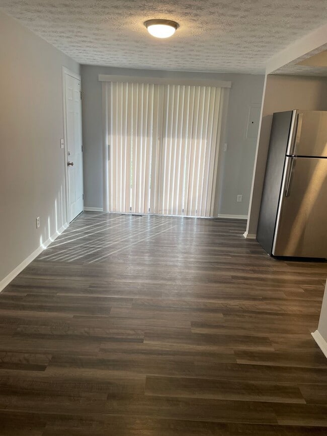 Foto del edificio - Updated 3 bed/2 bath in Huber Heights