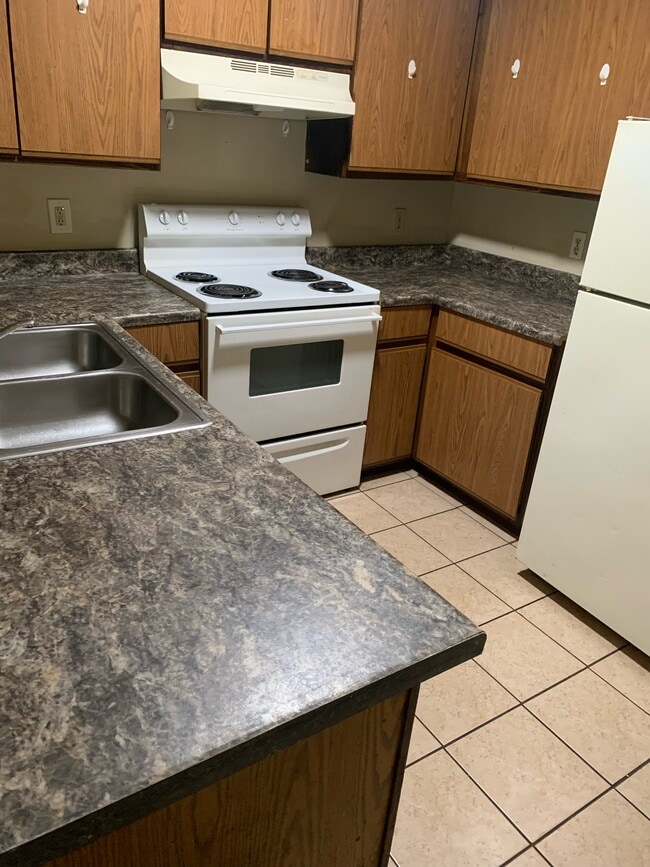 Building Photo - 6511 San Juan Ave