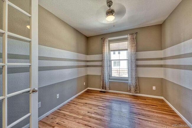 Foto del edificio - 9928 Olathe St