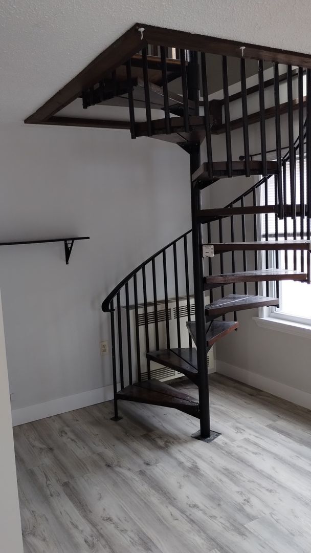 Foto del edificio - Character, Charm, and a Loft Above