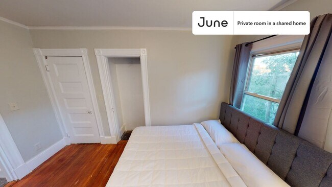 Foto del edificio - Room in Shared 5 bed/2 bath home