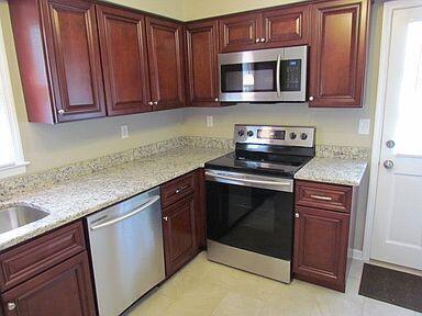 Foto del edificio - 2948a Candlelight Way