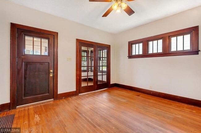 Building Photo - 309 Wilson Ave SE