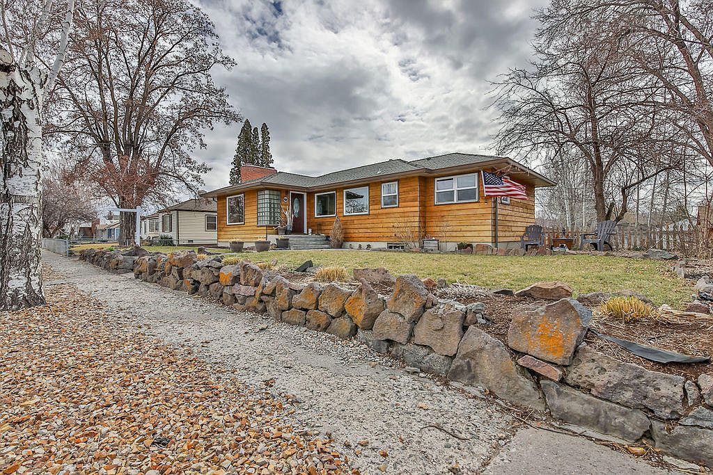422 SE 2nd St, Prineville, OR 97754 House Rental in Prineville, OR