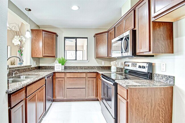 Building Photo - 4144 Greystone Way