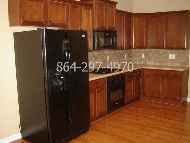 Foto del edificio - 19 Richland Creek Dr