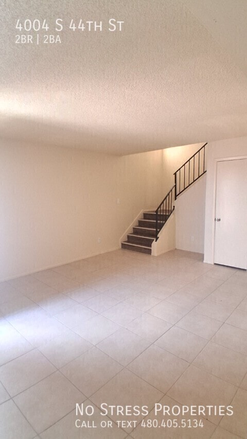 Building Photo - 4004 S 44th St