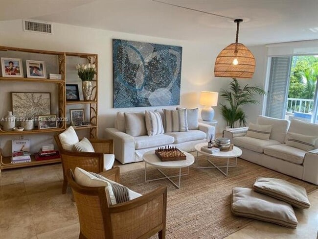 Foto del edificio - 210 Seaview Dr