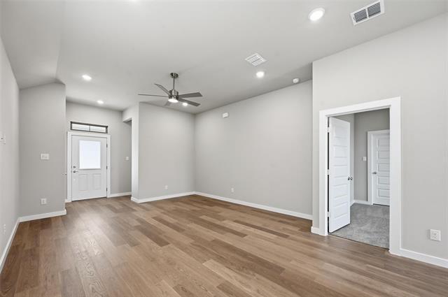 Building Photo - 3905 Nasworthy Dr