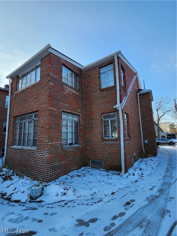 Foto del edificio - 3225 Warren Rd