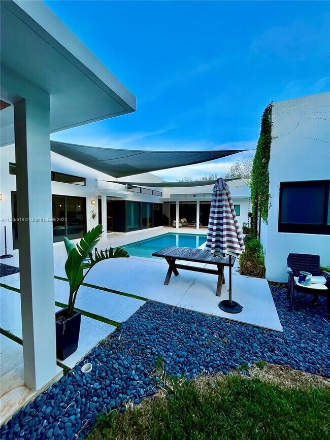 Foto del edificio - 17120 SW 89th Ct