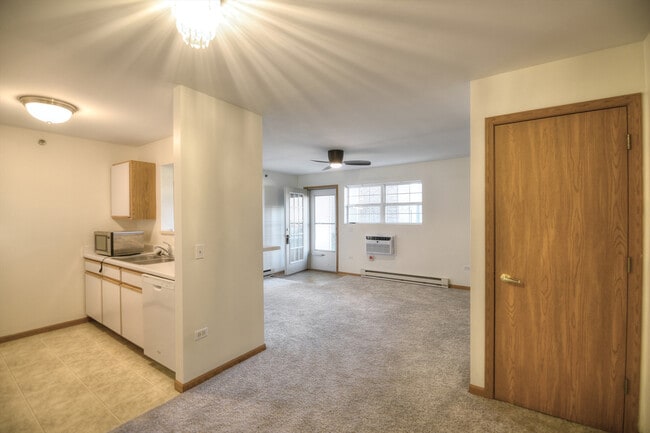 Building Photo - 410 Cunat Blvd