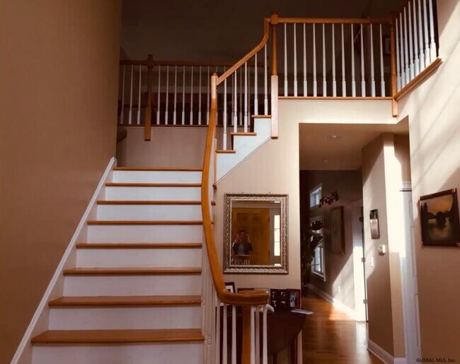 Building Photo - 92 Fieldstone Dr