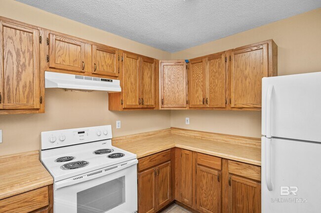 Foto del edificio - 8564 Garden Cir