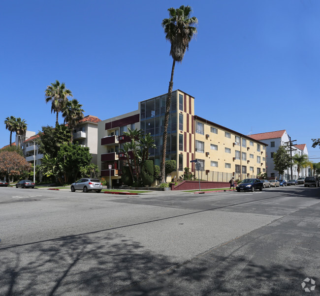 Building Photo - 464 S. Berendo St.