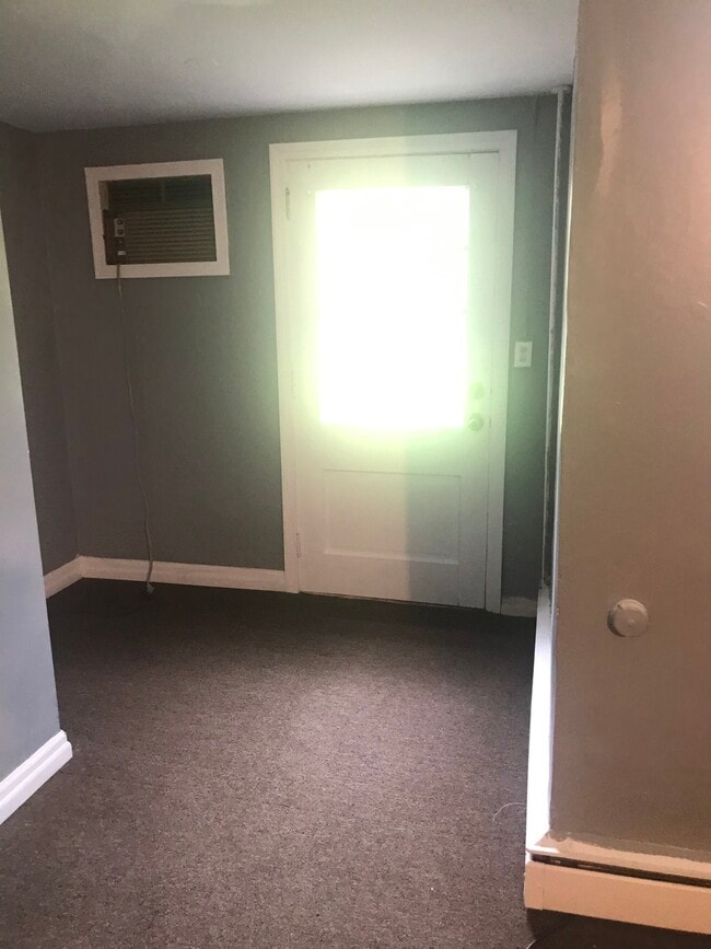 Foto del edificio - 902 Triphammer Rd