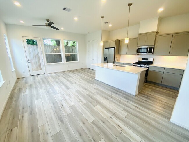 Foto del edificio - 1524 Ojeman Rd