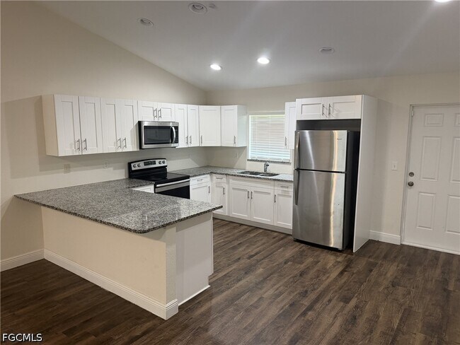 Building Photo - 9018 Penny Cir