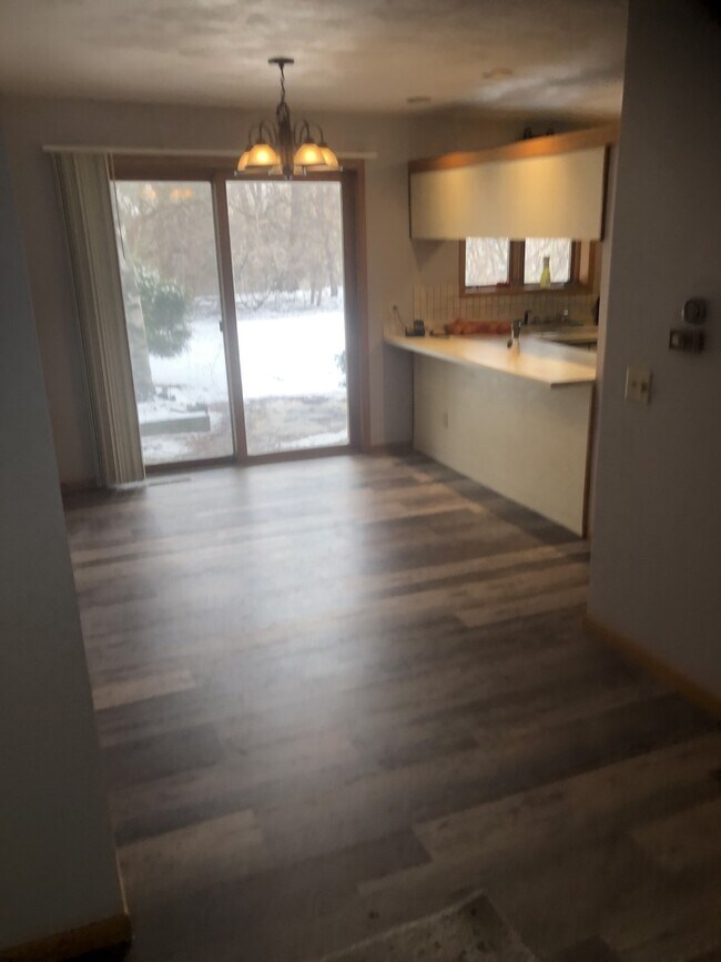 Foto del edificio - 7655 Farmington Way