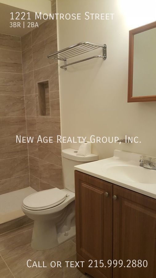 Foto del edificio - 1221 Montrose St