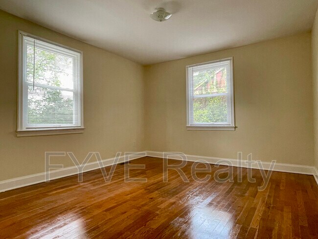 Foto del edificio - 1003 39th Ave N
