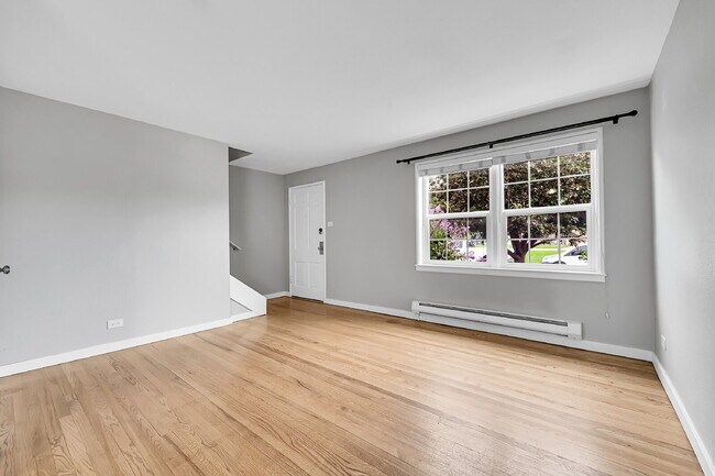 Foto del edificio - $2,195 - Updated 2 bed/1 bathroom Denver C...