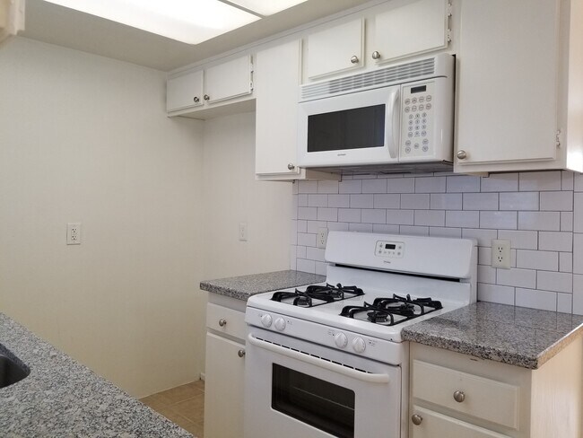 Foto del edificio - 12338 Oxnard St